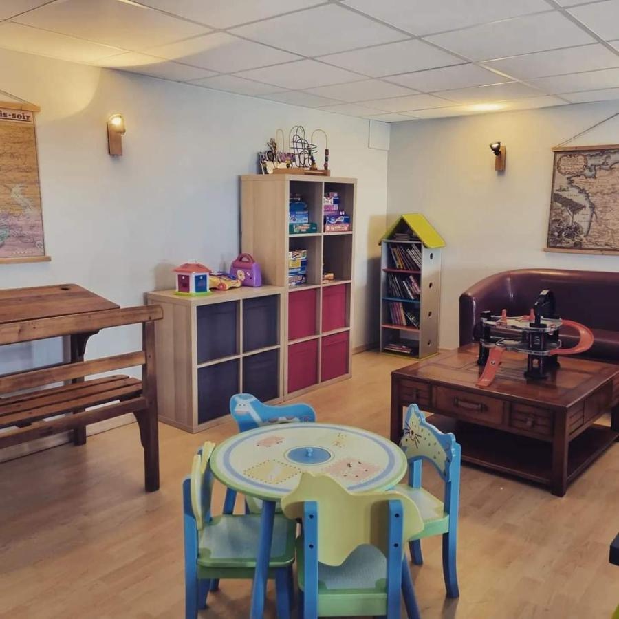 Hôtel Les Charmilles Besse-et-Saint-Anastaise Extérieur photo