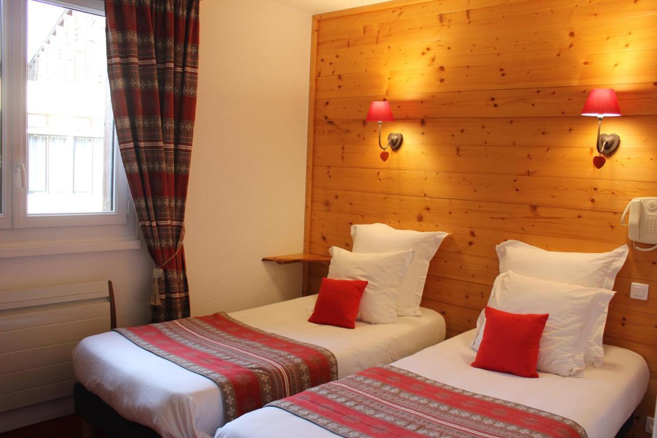 Hôtel Les Charmilles Besse-et-Saint-Anastaise Extérieur photo